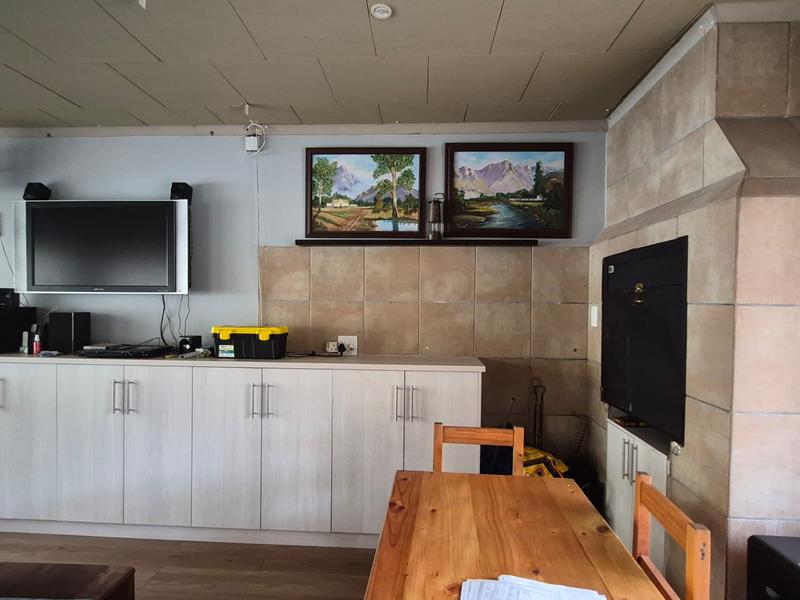 4 Bedroom Property for Sale in Hartenbos Heuwels Western Cape